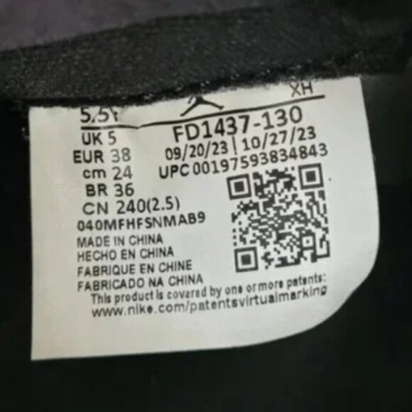 Nike Air Jordan 1 Retro High OG GS White Black Green Glow Size 5.5Y/7W - Picture 2 of 10